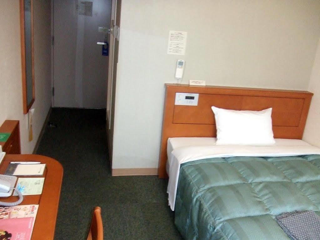 Hotel Route-Inn Fukaya Ekimae Екстериор снимка