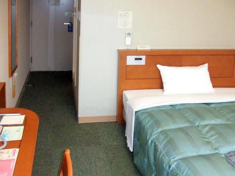 Hotel Route-Inn Fukaya Ekimae Екстериор снимка